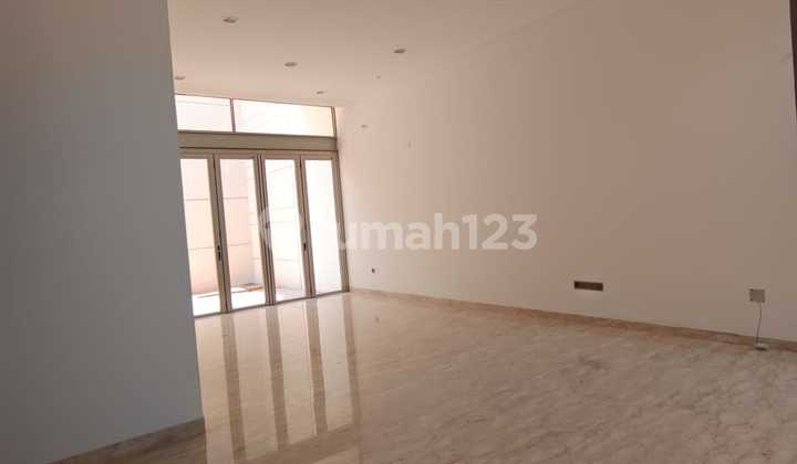 Rumah Mozart PIK 8x20 Kondisi Bagus dan siap huni Rumah Mozart PIK 8x20 Kondisi Bagus dan siap huni