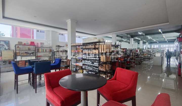 Cocok Untuk Usaha, Ruang Usaha Strategis Di Gatot Subroto, Bandung