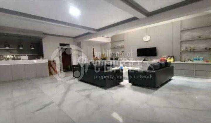 Rumah Semi Furnish Dengan Desain Mewah Di Kota Baru Parahyangan 1