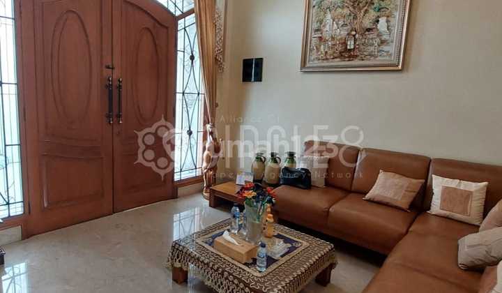 Hot Sale Rumah Modern Klasik, Di Kawasan Elite Batununggal, Bandung