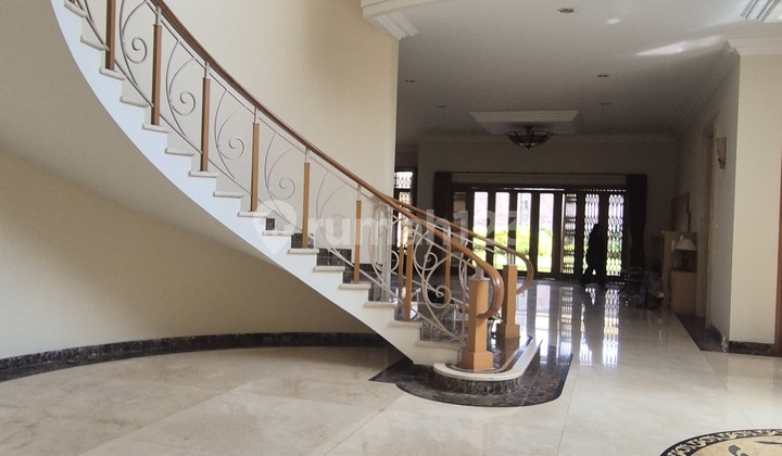 Rumah Mewah Lokasi di Bandung Utara, Harga di Bawah NJOP, Cek Segera di Budi Indah, Bandung 1