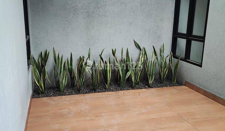 Bikin Betah, Rumah Dengan Taman Cantik Di Area Leuwisari, Bandung 2