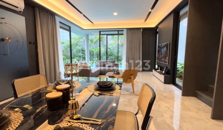 Luxury House For Sale, Rumah Berdesain Modern Dengan Kolam Renang Cakep Di Paramawati, Bandung 2