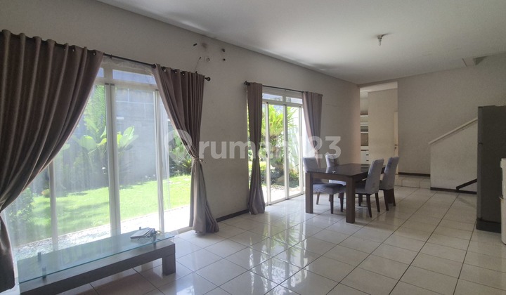 Hunian Asri Siap Huni Berlokasi di Kawasan Tenang Kota Baru Parahyangan, Bandung