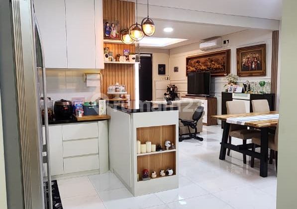 Baru Renovasi! Rumah 2 Lantai Cantik di Tatar Terbaru Kota Baru Parahyangan Bandung 2