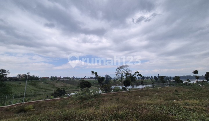 Siap Bangun, Kavling Cakep View Danau Dan Taman Diarea Kota Baru Parahyangan, Bandung