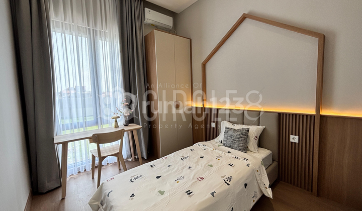 Jual Cepat! Rumah Mewah Lokasi Ditengah Kota, Taman Sakura, Bandung 2