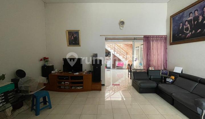 Termurah! Rumah Sudah Renovasi dengan Luas Tanah Besar Ditatar Candraresmi, Kota Baru Parahyangan, Bandung