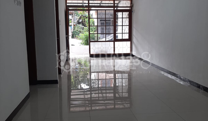 Sudah Full Renovasi, Rumah 1 Lantai Berlokasi di Kawasan Tenang Taman Kopo Indah, Bandung