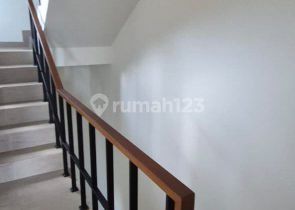 Cek Segera Ke Lokasi Ready Rumah Baru Siap Huni Di Kawasan Elite Setra Duta, Bandung 2