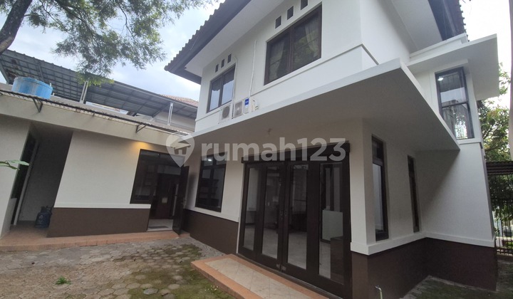 Jual Cepat, Rumah Tinggal Full Furnish Di Kawasan Tenang Kota Baru Parahyangan, Bandung