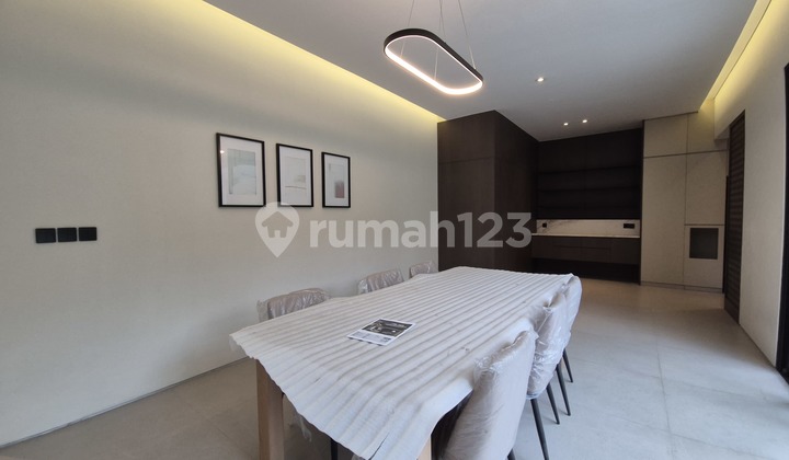 New Renovated! Luxury House Di Kawasan Premium Kota Baru Parahyangan, Bandung