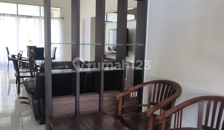 Pasti Cocok. Rumah Furnish Siap Huni di Kawasan Elite Kota Baru Parahyangan Bandung 2