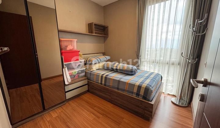 Quick Sale Luxury 2 BR Apartment with Full Furniture at HEgarmanah Residence, Bandung 2