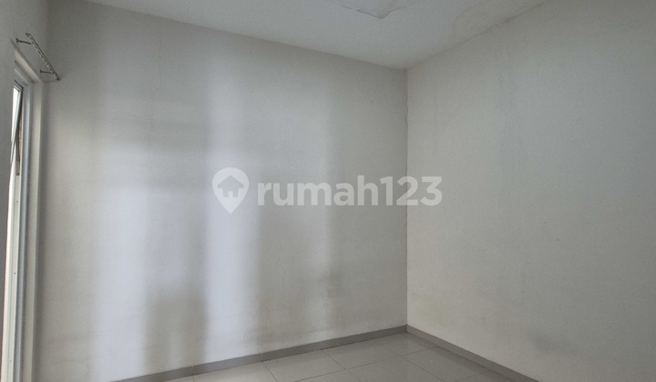 No Hassle! Ready-to-Occupy House for Rent in the Favorite Cluster of Kota Baru Parahyangan, Bandung 2