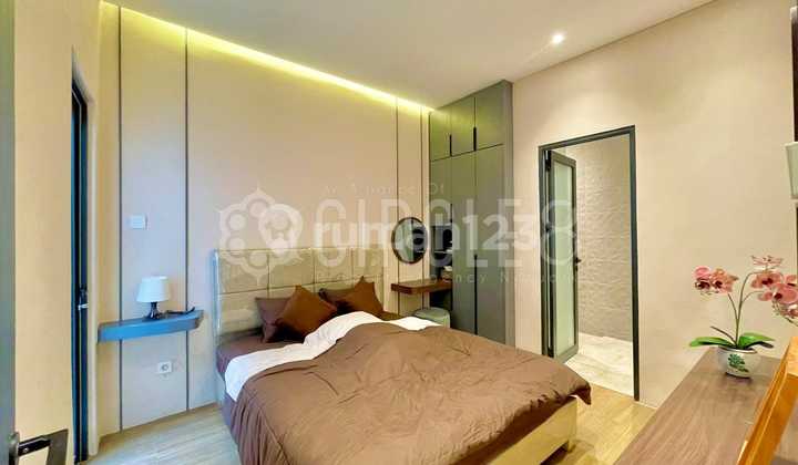 Rumah Rapi dan Terawat, Lokasi di Kawasan Tenang, Kota Baru Parahyangan, Bandung 2