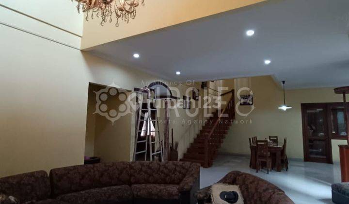 Jual Keren, Rumah Besar Sudah Semifurnish di Taman Kopo Indah 3, Bandung 1