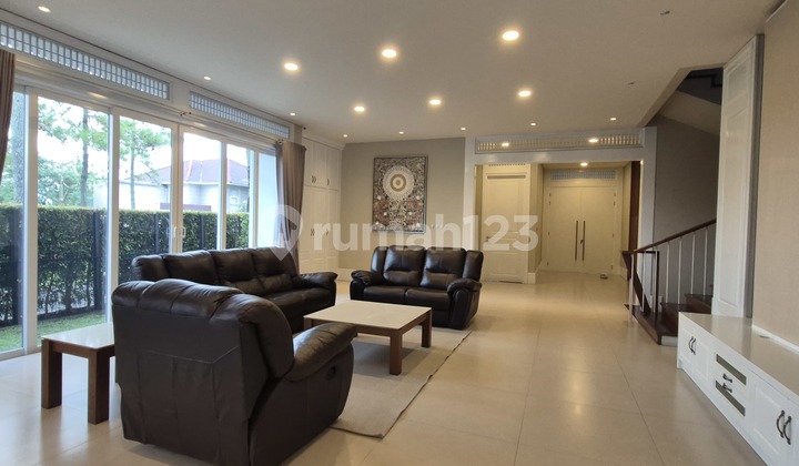 Disewakan Rumah Lux Dengan Kolam Renang Cantik Di Tatar Premium, Kota Baru Parahyangan, Bandung