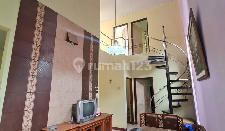 Harga Turun Jauh, Rumah Terawat Berlokasi di Tengah Kota, Elang, Bandung 1