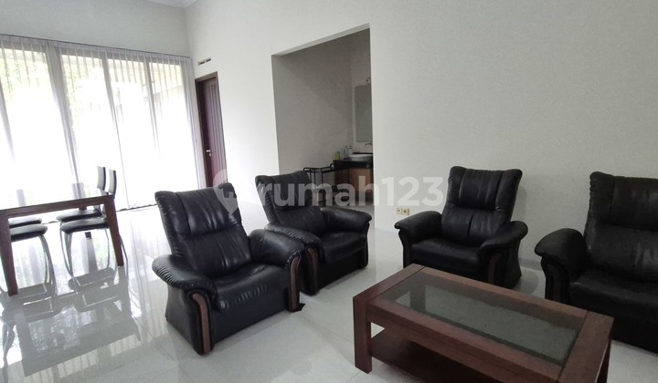 Hunian Nyaman Sudah Semifurnish Di Kawasan Tenang Kota Baru Parahyangan, Bandung 2