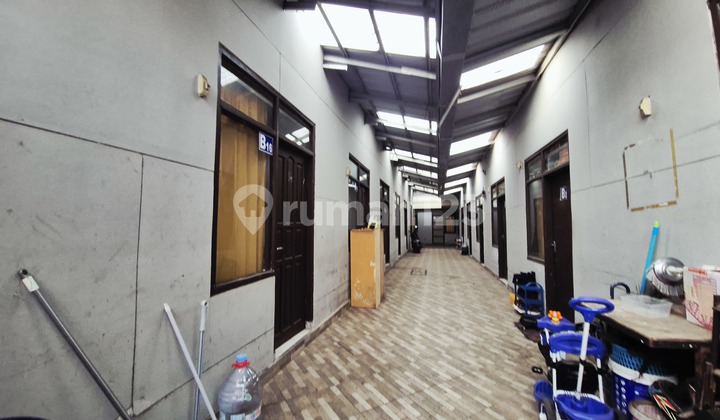 Good Investment!! Boarding House in a Busy Location Ready to Bring Luck in Mekar Jaya, Cimahi