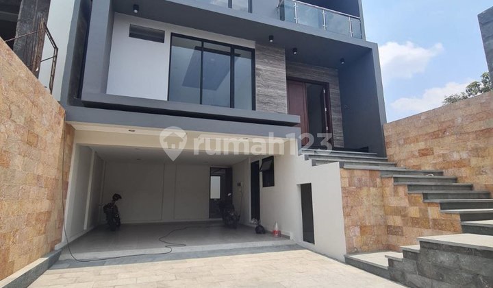 Rumah Baru Gress N Langka Di Babatan Pratama Wiyung Sby SHM
