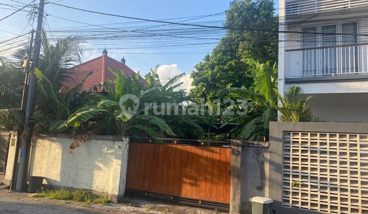 Land 1.5 Ares with SHM at Gunung Salak Street.