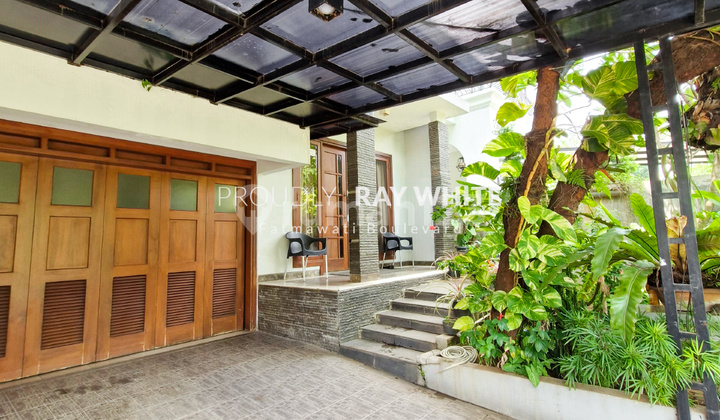 Rumah Asri  Dalam Cluster Area Lebak Bulus Dekat MRT  2