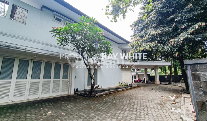 Luxury Classic Minimalist House at Cilandak 2