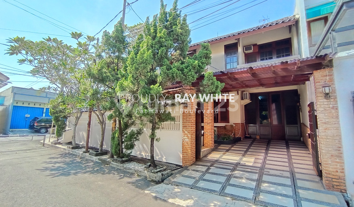 Rumah Nyaman Dekat dari MRT Cocok Untuk Hunian Atau Kos