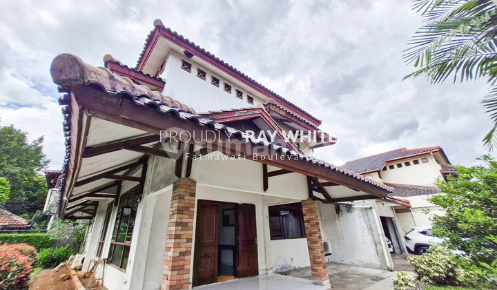 Rumah dengan Tanah Luas Area Cilandak Dekat Citos