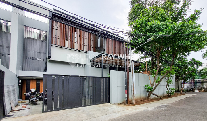 Brand new luxurious and comfortable house at Kemang dalam Brand new luxurious and comfortable house at Kemang dalam