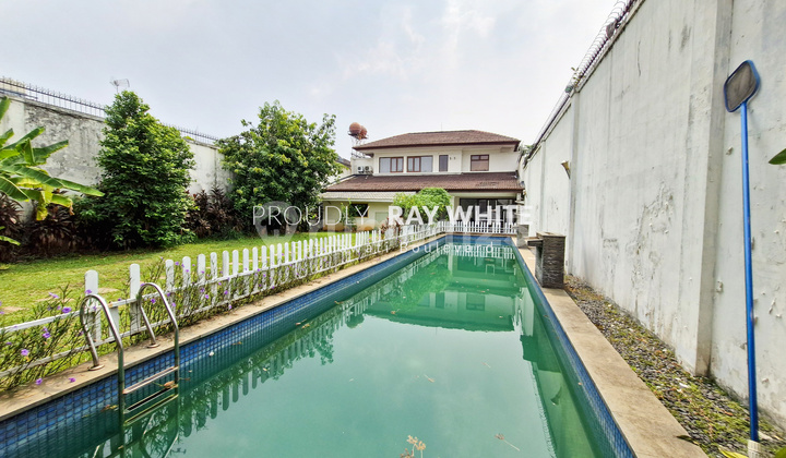 Rumah Siap Huni Akses Langsung Jalan Raya Lokasi Strategis Cocok Untuk Tempat usaha & Kantor