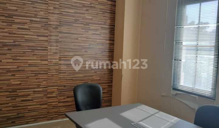 Ruko Bagus Strategis Luas Bangunan 602m2 HGB di Gajahmada, Semarang 2