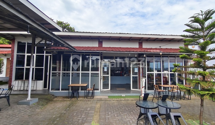 Dijual Rumah Usaha Semarang Barat Bonus Cafe