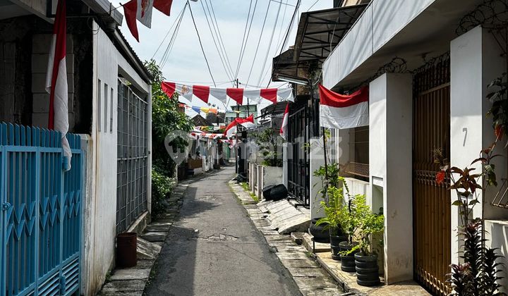 Nice 2-story 120m2 Simple House Negotiable in Gutitan, East Semarang 1