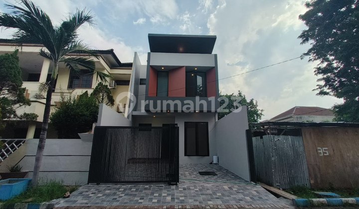Rumah Baru Manyar Dekat Sekolah dan Univ Ternama Surabaya Rumah Baru Manyar Dekat Sekolah dan Univ Ternama Surabaya