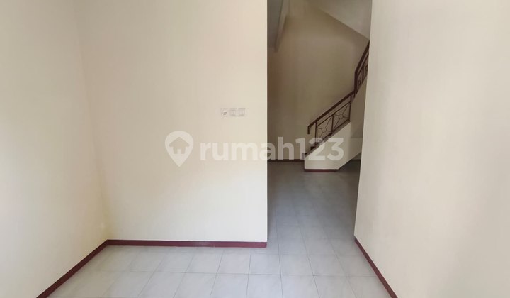 Ready-to-use house in Darmahusada, close to UNAIR, ITS, Galaxy Mall, and Pakuwon City Mall Surabaya.