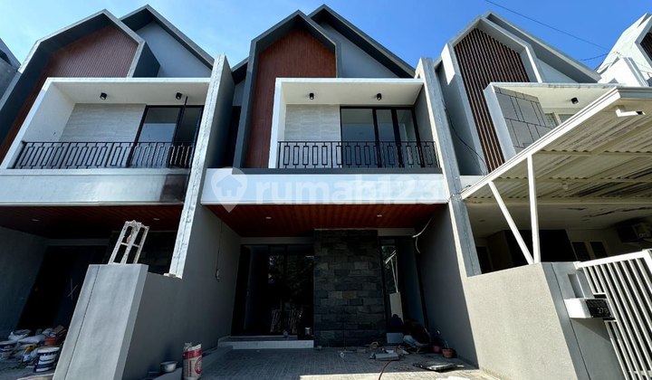 Rumah baru manyar tompotika dekat sekolah petra, kertajaya dan manyar kertoarjo surabaya Rumah baru manyar tompotika dekat sekolah petra, kertajaya dan manyar kertoarjo surabaya