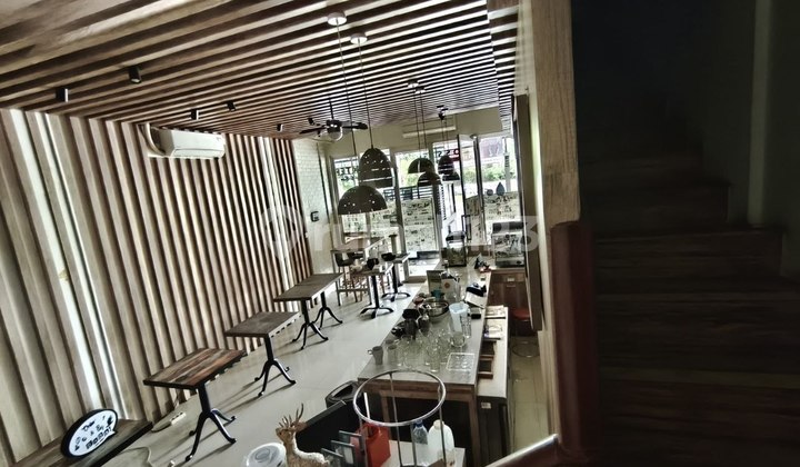 Ruko Pakuwon City Bizhome Ada Lift, Atic Room, Balcony Samping Ruko Berverly Hill Surabaya Ruko Pakuwon City Bizhome Ada Lift, Atic Room, Balcony Samping Ruko Berverly Hill Surabaya