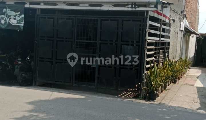 Rumah Siap Huni Pinggir Jalan Strategis