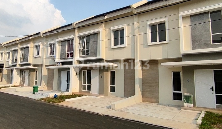 Rumah Baru! 2 Lantai Lokasi Strategis Harga Terjangkau 2