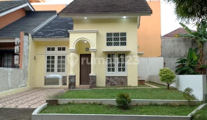 Single-Story House Cul-de-sac - More Land with Wide Public Facilities in Cibubur Tourism City