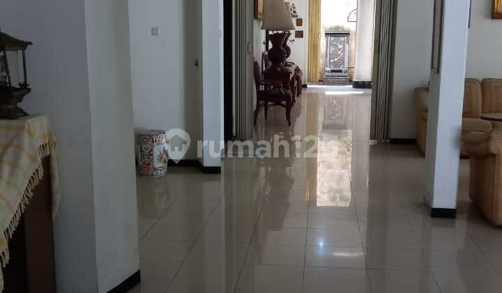 Rumah Mewah 2 Lantai - Dharmahusada Indah Timur, Surabaya 1