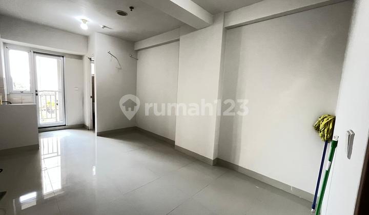 FOR RENT OAK TOWER APARTMENT EAST JAKATRA CHEAP