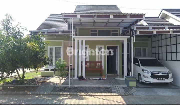 Rumah Cantik Siap Huni di kota Ponorogo 1
