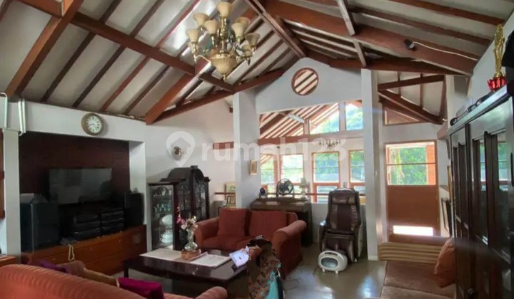 Rumah Villa Nyaman Cantik Sayap Dago Bandung 2