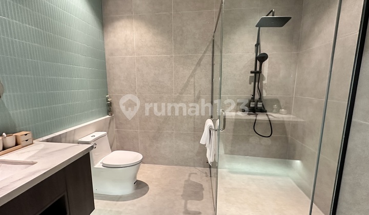 The Mix Sea Facing Apartment Prime Location 2