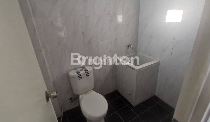 Ruko Cantik 4 Lantai & 2 Pintu di Lokasi Strategis 2