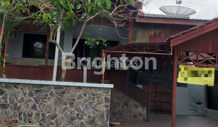 Rumah Cantik dan Keren di Kompleks Wika 1